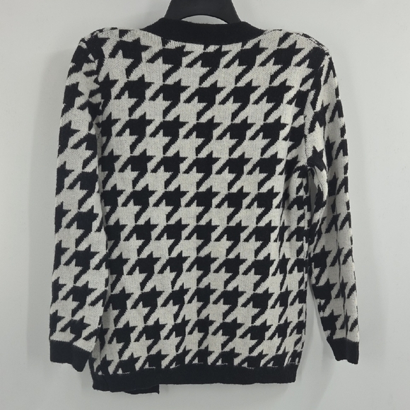 Steve Madden Black and White Houndstooth Cardigan - Picture 10 of 16